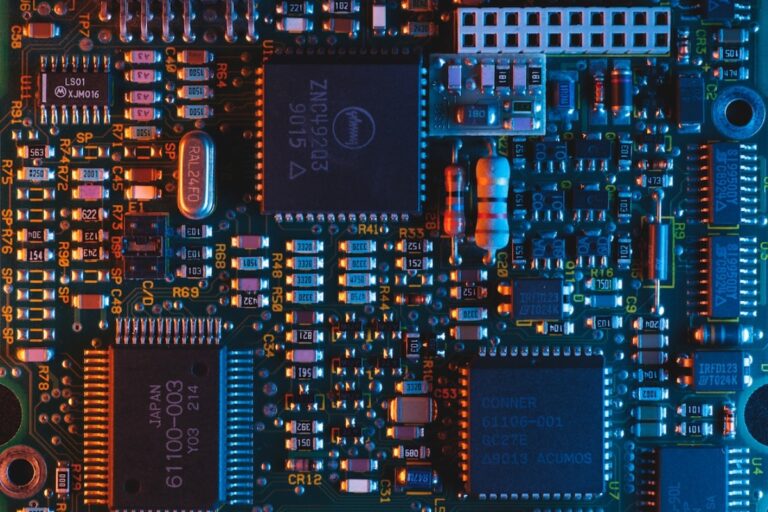 Titelbild zu „Was sollte man beim Kauf eines Mainboards beachten?“